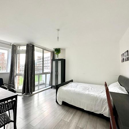 Fabulous 3 Bedroom Flat Sleeps 6 London Exterior photo