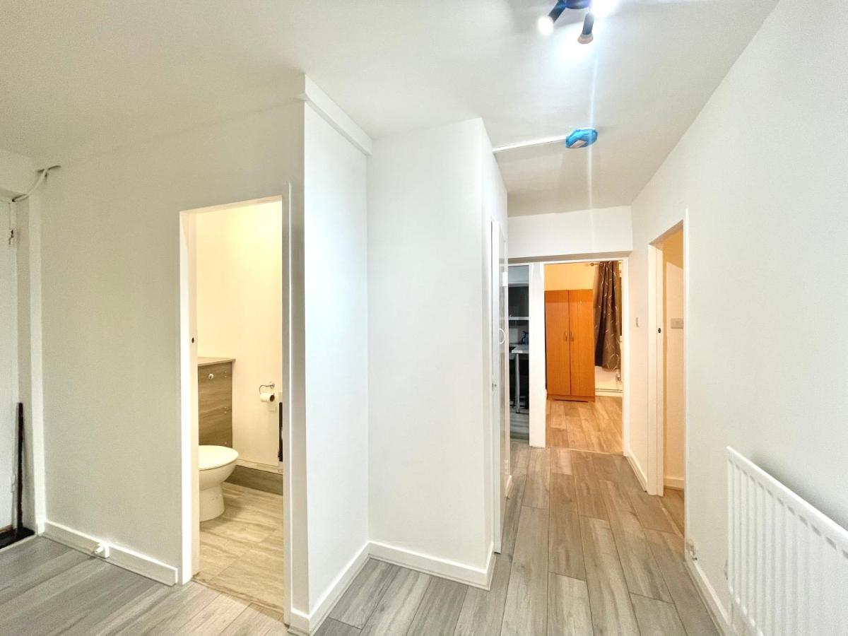 Fabulous 3 Bedroom Flat Sleeps 6 London Exterior photo